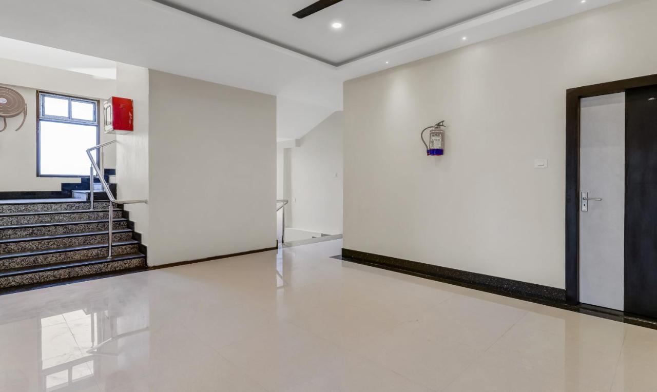 Treebo Hotel Mobi Vip Airport Guwahati Luaran gambar